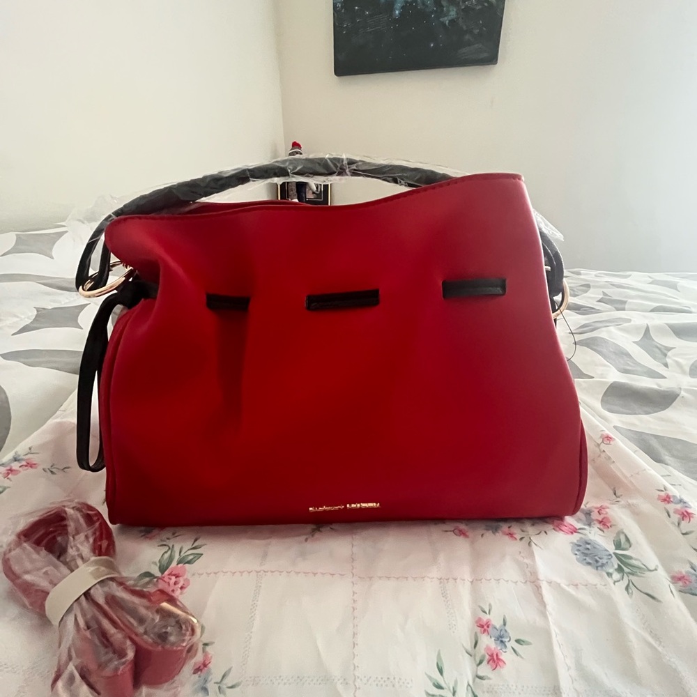 Badgley Mischka Red Shoulder Bag